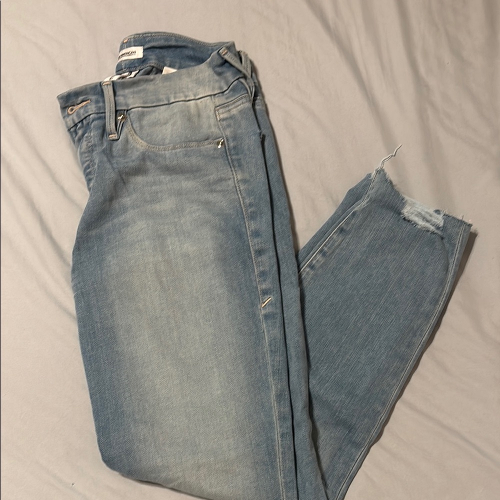 Good American Blue Ankle Cropped Jeans